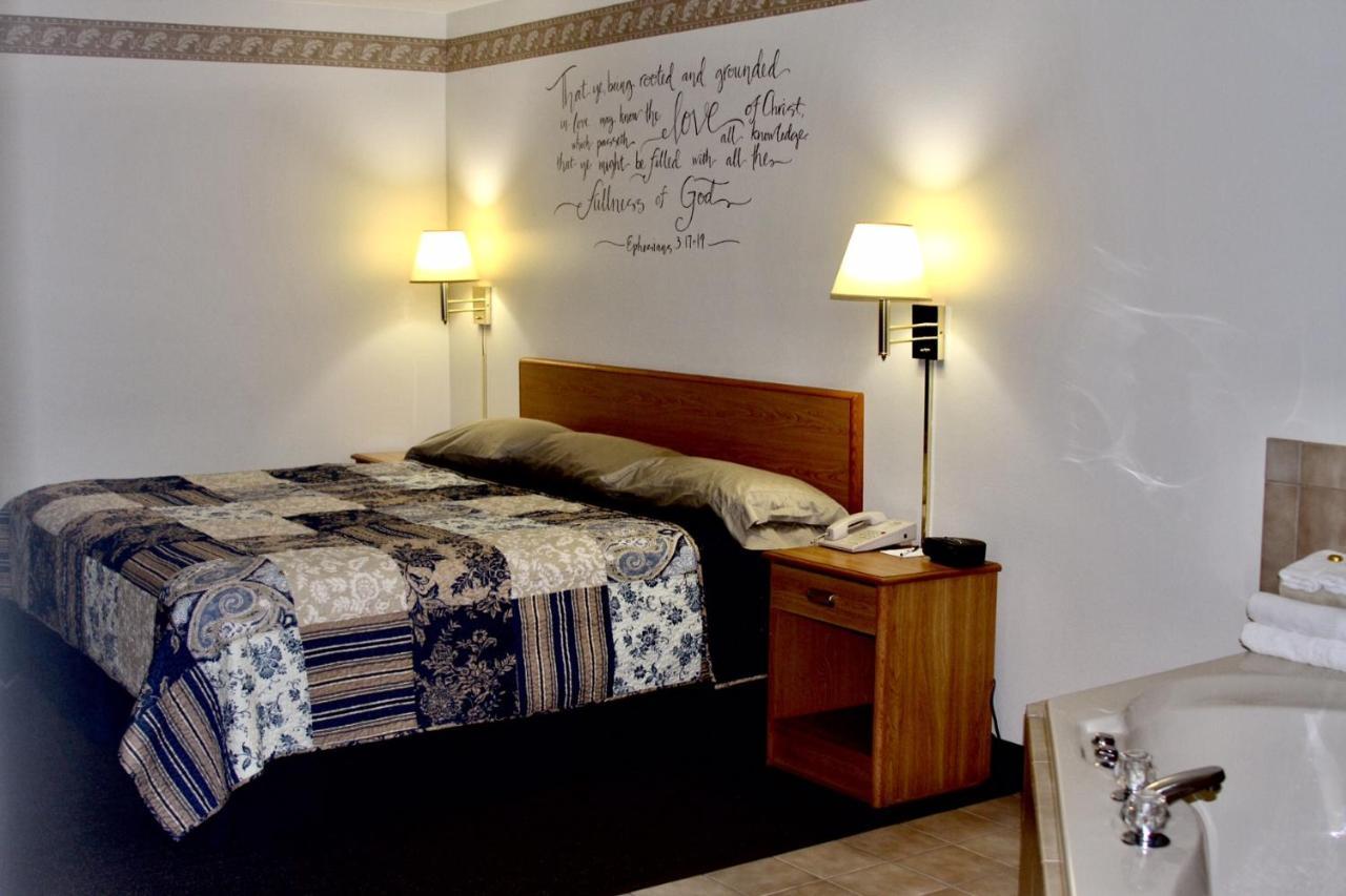 Dutch Country Inn Kalona Dış mekan fotoğraf