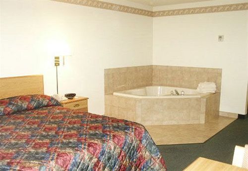 Dutch Country Inn Kalona Dış mekan fotoğraf